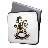 ロッキングホースの任意の色のサル ラップトップスリーブ (正面左)