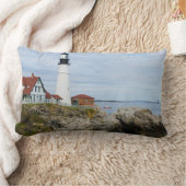 ロッキーショアのポートランドヘッドライトハウス ランバークッション (ブランケット)
