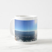 ロッキーショアラインのパノラマビスタ コーヒーマグカップ (正面左)