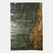 ロッキーマウンテンの白い樺の木の木と秋シダ キッチンタオル (縦)