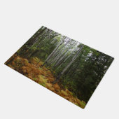 ロッキーマウンテンの白い樺の木の木と秋シダ ドアマット (アングル)