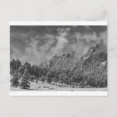ロッキーマウンテンダスティングオブスノー大きい石コロラドBW ポストカード (正面)