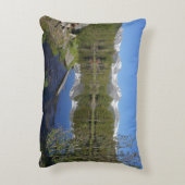 ロッキーマウンテン国立公園のスプラハ湖II アクセントクッション (裏面(縦))
