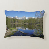 ロッキーマウンテン国立公園のスプラハ湖II アクセントクッション (裏面)