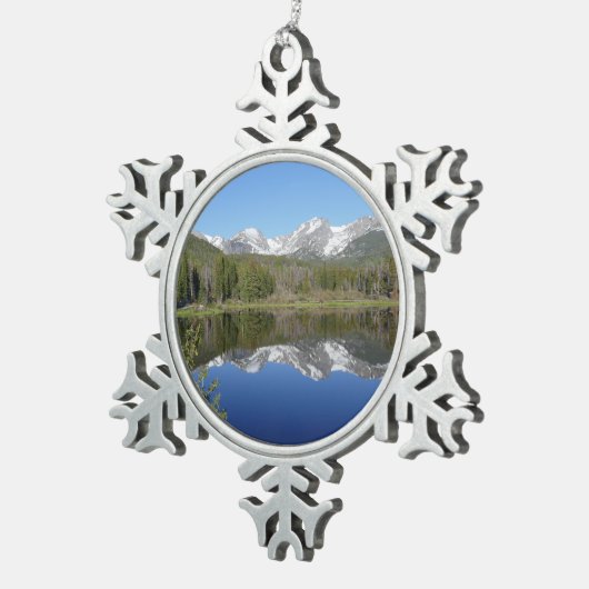 ロッキーマウンテン国立公園のSprague Lake I スノーフレークピューターオーナメント (右)