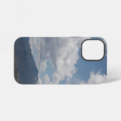 ロッキー山脈の上の雲 iPhoneケース (裏面横)