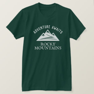 ロッキー山脈の緑のアウトドアTシャツで冒険の始まり Tシャツ