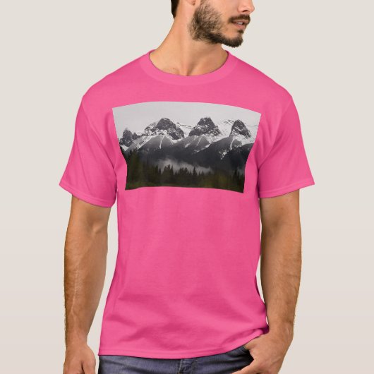 ロッキー山脈の軽い雪 Tシャツ (正面)