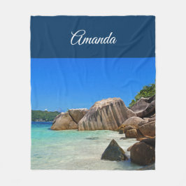 ロッキー海と美しい熱帯ビーチ フリースブランケット