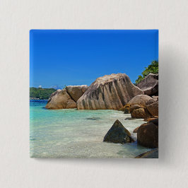 ロッキー海と美しい熱帯ビーチ 缶バッジ