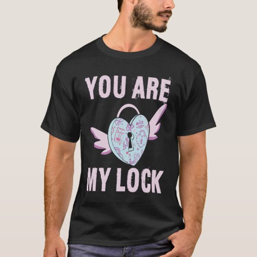 ロックと鍵男性の女性の夫の妻カップルのValent Tシャツ (正面)