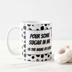 ロックな歌詞がプリントされた面白いコーヒーマグ Pour some sugar rock funny コーヒーマグカップ