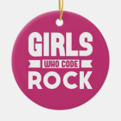 ロックをコードする女の子、ピンクと文字カスタムクリスマス セラミックオーナメント (正面)
