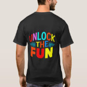 ロックを解除するおもしろい。 Tシャツ (裏面)