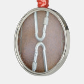 ロックイン:耐久性のあるスチールカラビナーロックデザイン メタルオーナメント (左)