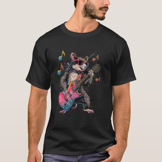 ロックオポ遊ッサムのギター – ギタおもしろいーオポッサム Tシャツ (正面)