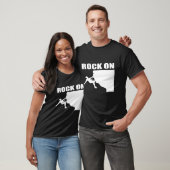 ロックオンマウンテン登山のための登山者 Tシャツ (ユニセックス)