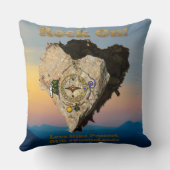 ロックオン!我が国の公保護園を愛で引き上げる クッション (裏面)