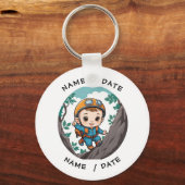 ロッククライマーアウトドアアドベンチャー男の赤ちゃん キーホルダー (正面)