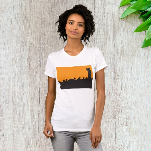 ロックコンサートの観客のシルエット ミュージックフェスティバル Tシャツ