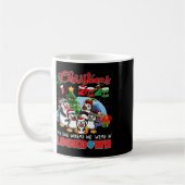 ロックダウン中のクリスマス ペンギン コーヒーマグカップ (左)