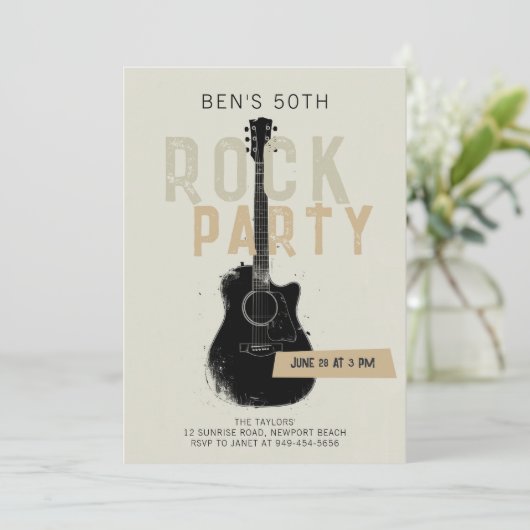 ロックパーティーブラックギターアダルトモダンおもしろい誕生日 招待状 (スタンド正面)
