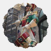 ロックフェラーセンタードラマー男の子クリスマスニューヨーク オーナメントカード (正面)