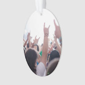 ロック・コンサートの聴衆 オーナメント (正面)