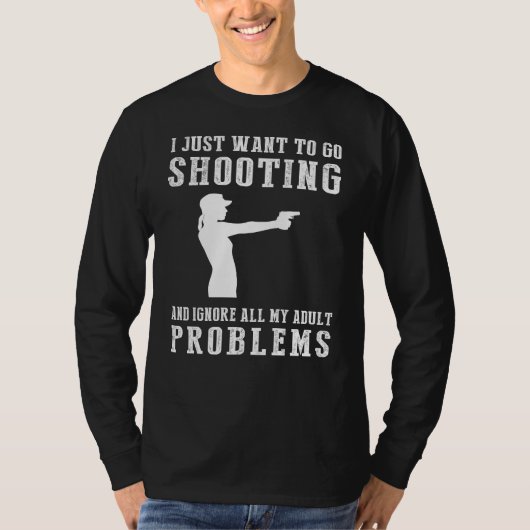 ロック&ロード笑い：射撃、 発砲遠くに大人を見る Tシャツ (正面)