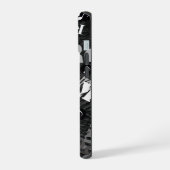 ロック&転がタイポグラフィ – 黒 iPhone 15ケース (左側面)