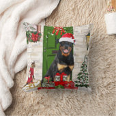 ロットワイラードッグクリスマス クッション (ブランケット)