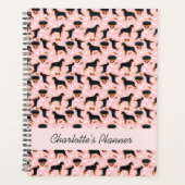 ロットワイラードッグロッティズピンクカレンダー プランナー手帳 (正面)