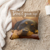 ロットワイラー子犬がアップし与えない クッション (ブランケット)