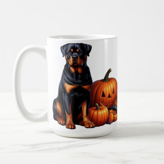 ロットワイラー犬ハロウィンカボチャのそばに座る コーヒーマグカップ (左)