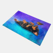 ロットワイラー-蝶を持つMetzgerhundの子犬 ドアマット (アングル)