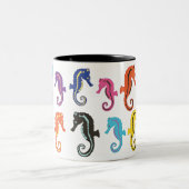 ロットOのタツノオトシゴのコーヒー・マグ ツートーンマグカップ (中央)