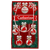 ロデオオーナメントオンレッドホリデー抱き枕 スモールペーパーバッグ (正面)