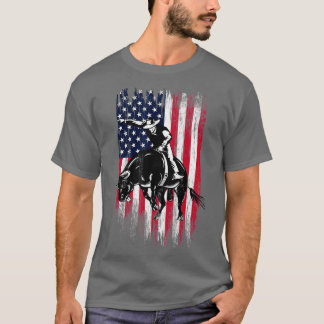 ロデオ・ブル・ライダー愛国的アメリカ国旗のカウボーイズ Tシャツ