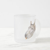 ロバはニンジンと呼ばれた。 フロストグラスマグカップ (正面右)