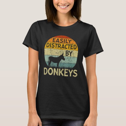 ロバはロバに気を散らされやすい Tシャツ (正面)