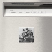 ロビンとバットマンがバットモービルに立つ マグネット (インサイチュ (食洗機))
