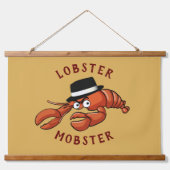 ロブスターギャブ🦞目が大きく可愛い漫画ギャング 吊り下げ型タペストリー (正面)