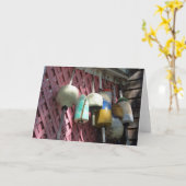 ロブスターブイ・オン・ピンク・ラティス – Martha's Vinyard カード (黄色い花)