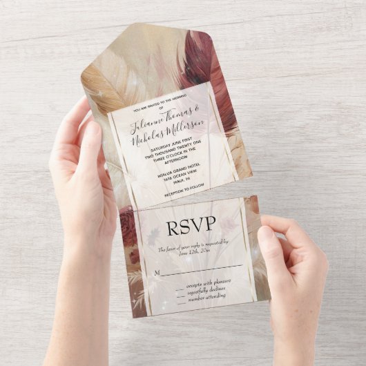 ロマンチックかわいらしレッドクリームボホフェザー結婚ズ オールインワン招待状 (貼ってはがせる)