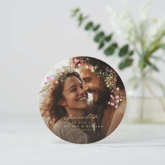 ロマンチックで優美なフローラアーチ春の結婚式写真 セーブザデート (スタンド正面)