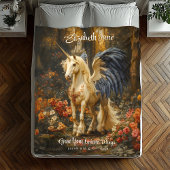 ロマンチックなおとぎ話の森のユニコーンと翼 フリースブランケット