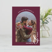 ロマンチックなアーチ型フォトブルゴーニュ結婚ーズ 招待状 (スタンド正面)