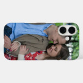 ロマンチックなカップルが近くに座る Case-Mate iPhoneケース (裏面 (横))