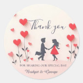 ロマンチックなカップルのシルエット結婚赤いハート ラウンドシール (正面)