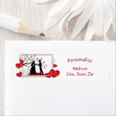 ロマンチックなカップルのシルエット赤いハートパーソナライズ ラベル (インサイチュ)